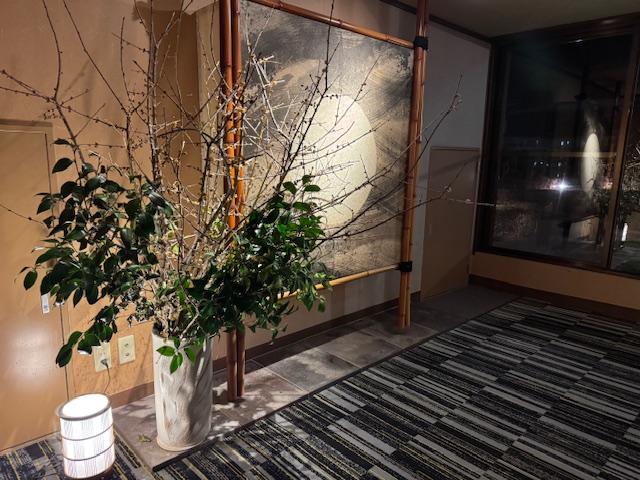 箱根湯本温泉ホテルおかだ
春を思わせる飾りつけ