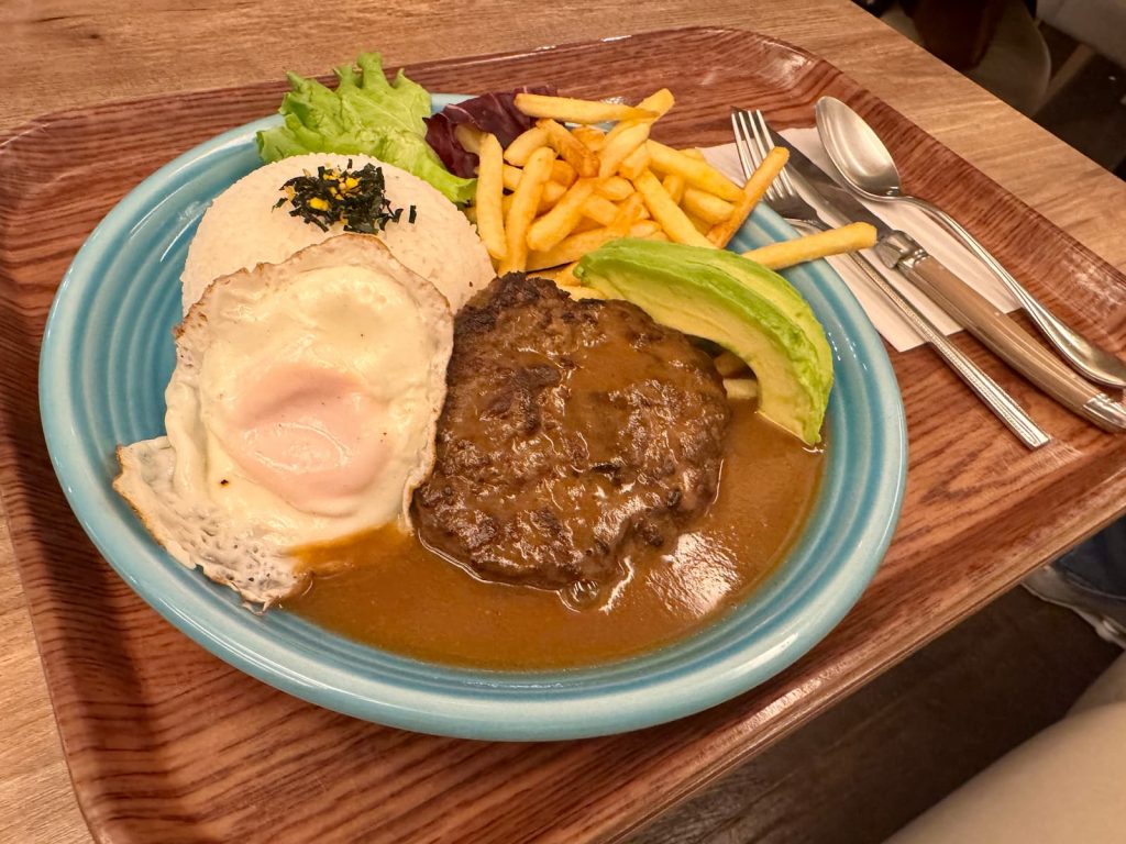 そこはまるでハワイで食べたかのような味わいのロコモコ