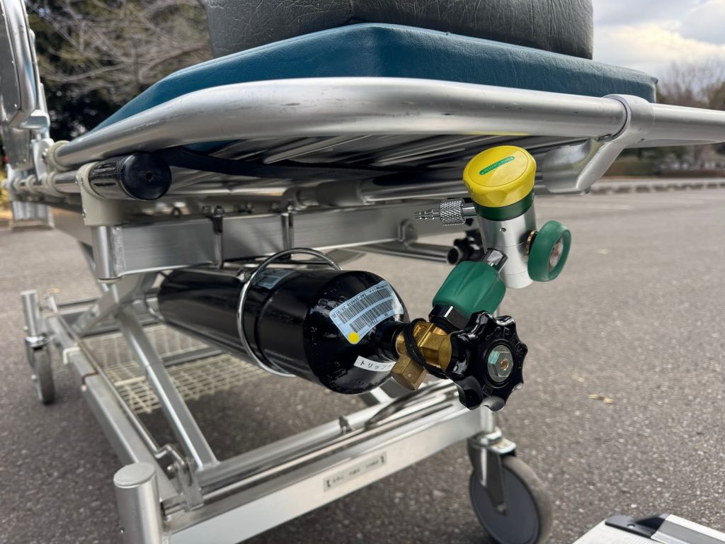 酸素ボンベを常備した民間救急Trip☆Care.