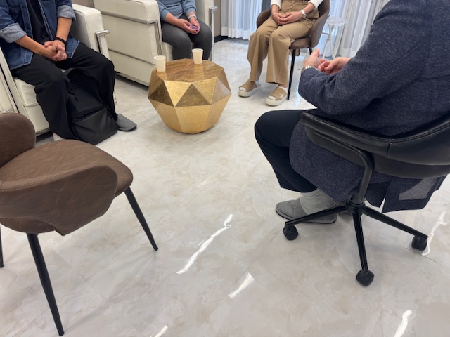 SEIJO CLUB Trip☆Care.で法律相談セミナーを開催している様子